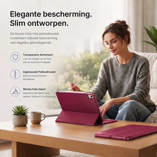 Femme utilisant un étui iPad rouge vif avec support sur une table. Étui iPad rouge vif à côté.