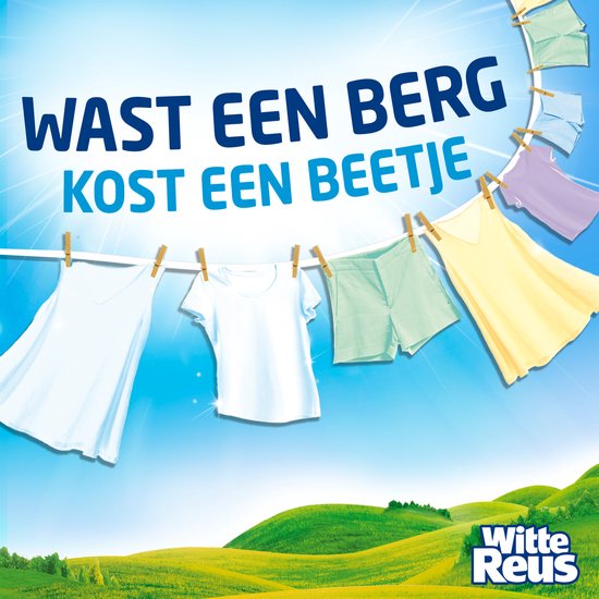 Witte wasgoed hangend aan een waslijn, met de tekst 'Wast een berg, kost een beetje'.