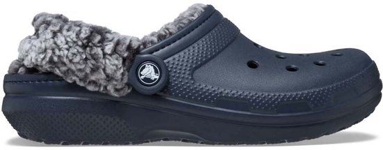 Croc's bleu marine avec doublure polaire grise à l'intérieur et à l'arrière.