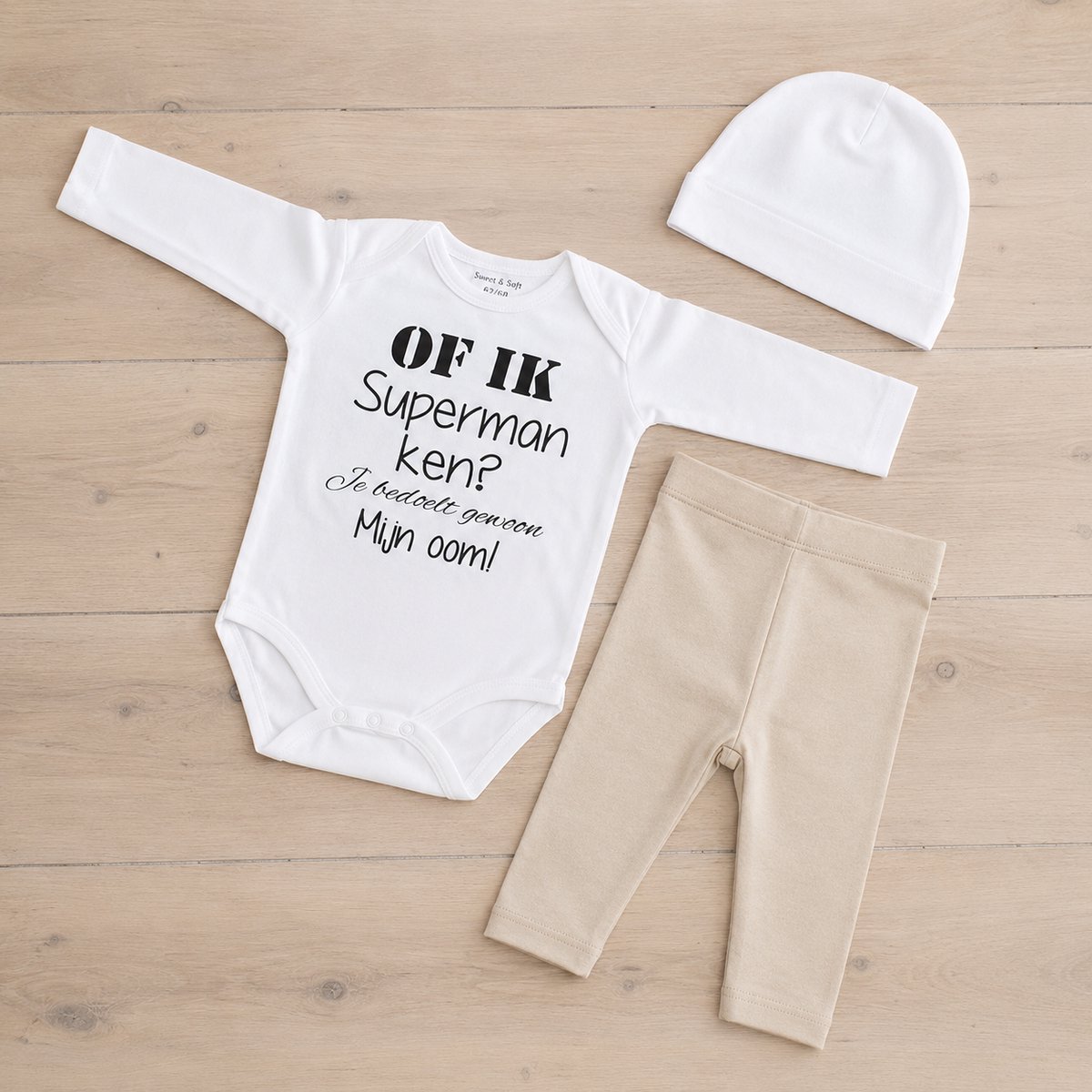 Baby cadeau geboorte unisex jongen of meisje Setje 3-delig newborn | maat 62-68 | grijs mutsje en broekje en romper lange mouw wit met zwarte tekst of ik superman ken? je bedoelt gewoon mijn oom