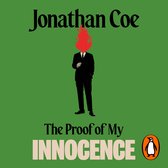 Boekcover van "The Proof of My Innocence" door Jonathan Coe. Een man in een zwart pak met een vurig hoofd staat centraal op een groene achtergrond.