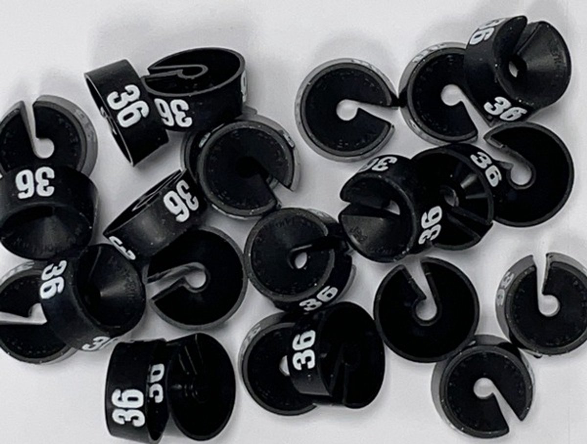Bleijenberg Maatdopje maat 36 zwart - Maataanduiding voor kledinghangers per 25 stuks - Maatringetje Ø 20 mm - Kledinghangers - Kleerhanger - Kapstok - Mark-Brics - wisersizer