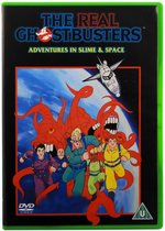 De Real Ghostbusters: Avonturen in Slijm & Ruimte DVD-hoes met de Ghostbusters die wegrennen van een rode tentakelmonster, met een Spaceshuttle aan de hemel.