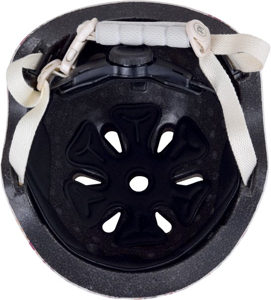 Binnenzijde van de kinderhelm met verstelmechanisme en bandjes.