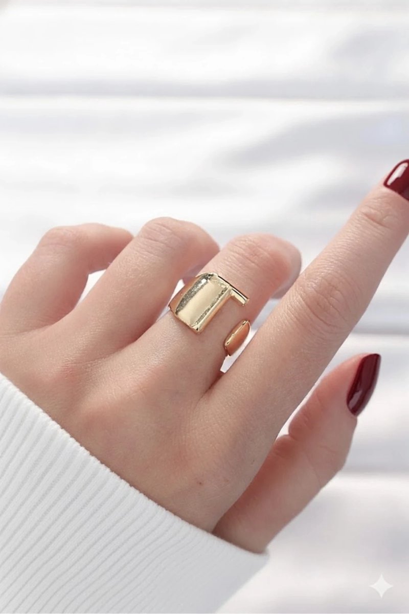 Dorvina Messing Dames Ring T Harfli Gouden Kleur Verstelbaar | Stijlvol en Duurzaam Sieraad, Aksesuar