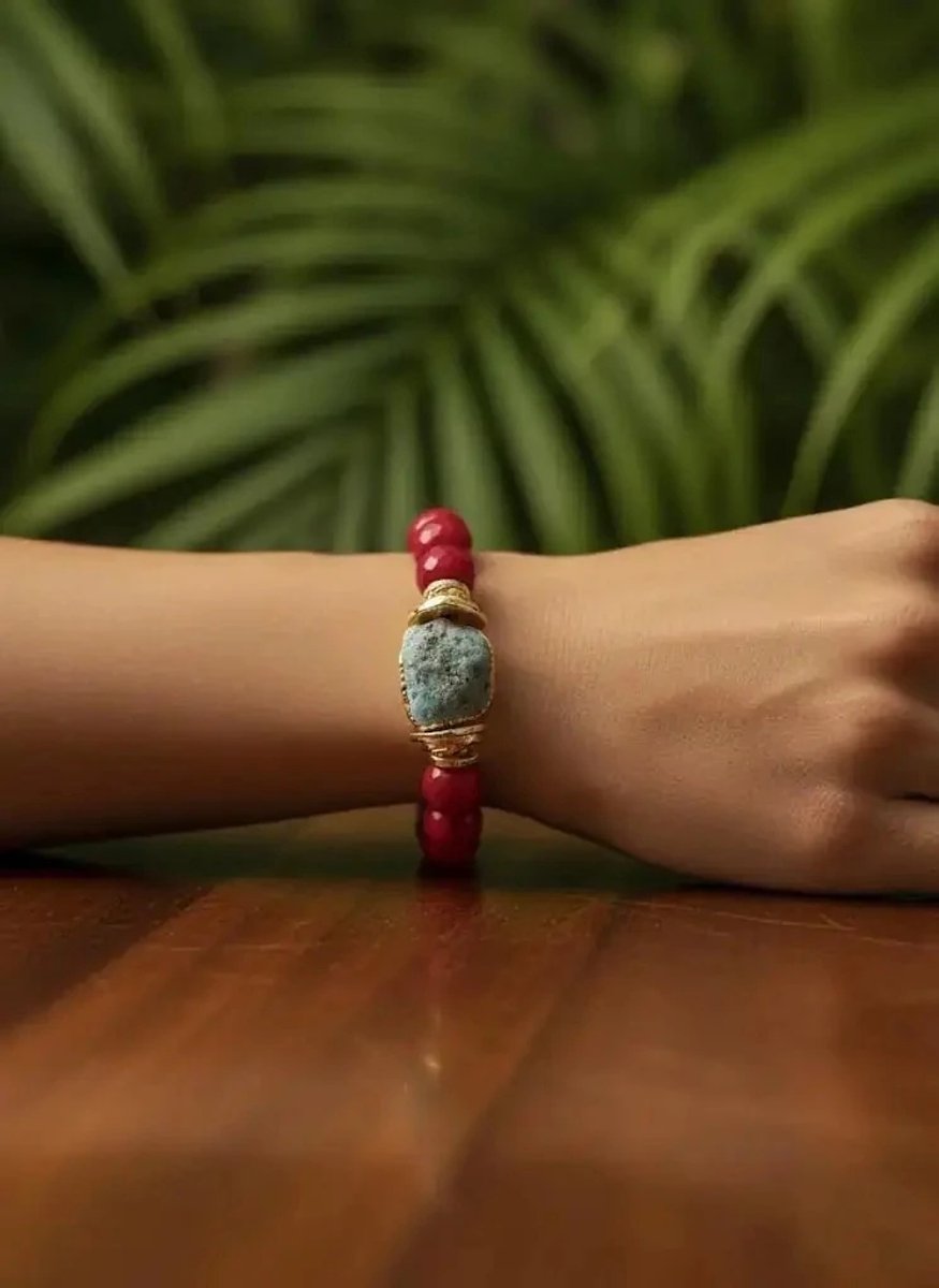 Dorvina Rood Turkoois Steen Goud Detail Natural Antiek Design Dames Armband