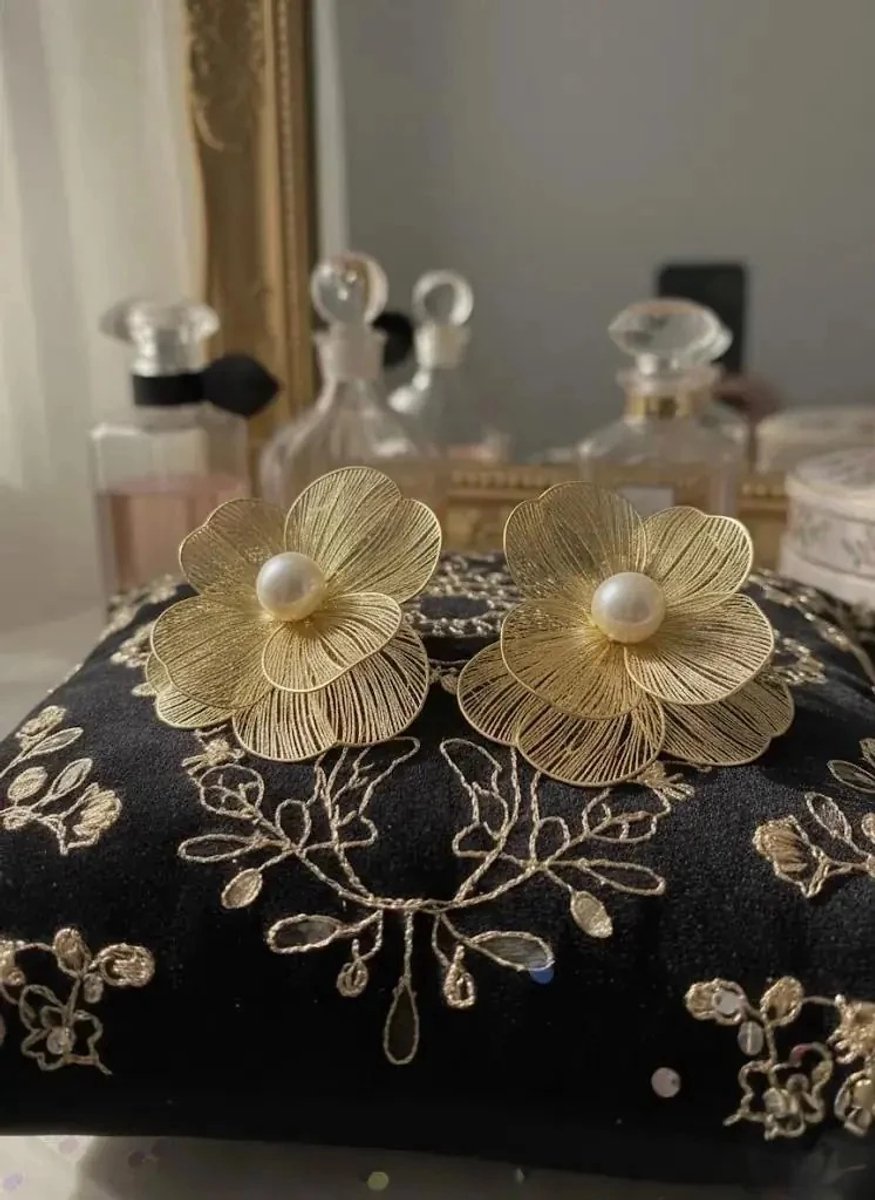 Dorvina Messing Verkleurt Niet Sieraad Goudkleurig Bloem Desen Parel Vintage Design Dames Oorbellen