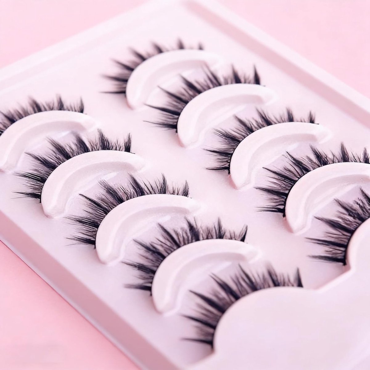Vijf paar herbruikbare nepwimpers, natuurlijke manga wimpers met lijm, spiky en volumineuze look voor shows, proms en cosplay evenementen