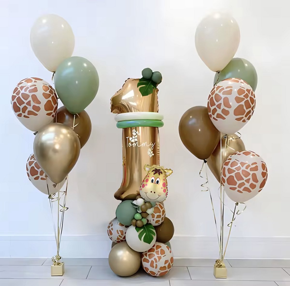 Ballonnenset 'Jungle' 1 jaar - Dieren Ballonnen - Kinderfeestje - Hoge Kwaliteit - Luxe Feestpakket - 33 stuks - Jungle Feestje - Baby Verjaardag Versiering Een Jaar - Feestversiering - Folieballon - Jungle / Dieren / Zoo / Safari
