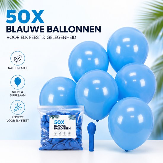 50 lichtblauwe ballonnen, met een zakje en een ballonpompje.