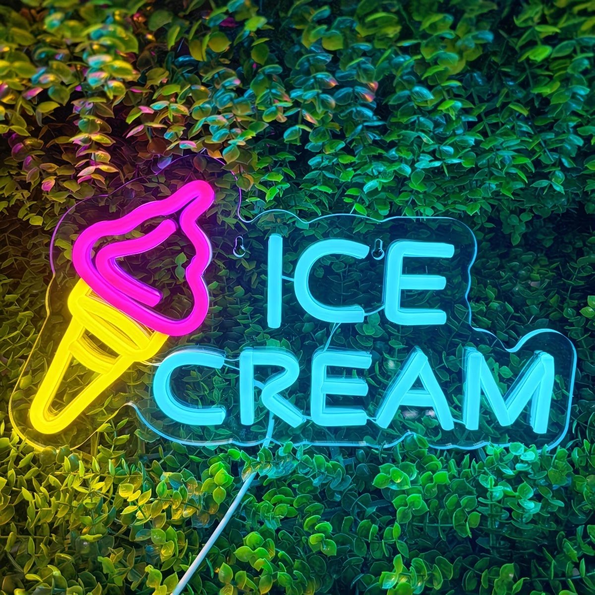 Lzwintrading - IJscrème Neonbord - 41 x 21 CM - LED Neon Sign voor Muurdecoratie - Kleurrijk Neon Bord - Neonlamp - Neon Licht Teken - Nachtlampje - USB Aangedreven - Dimbaar - IJS Neon Verlichting voor Restaurants, IJssalon,Dessert,Snack, Club