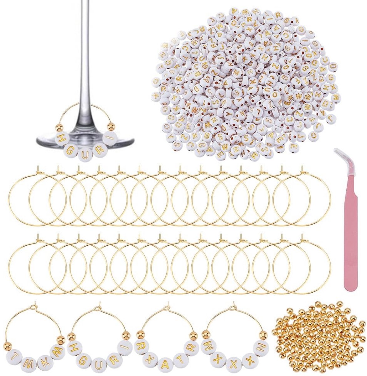 Dailygoods - 56 Sets Wijnglas Bedelringen met Witte Letterkralen en Gouden Kralen