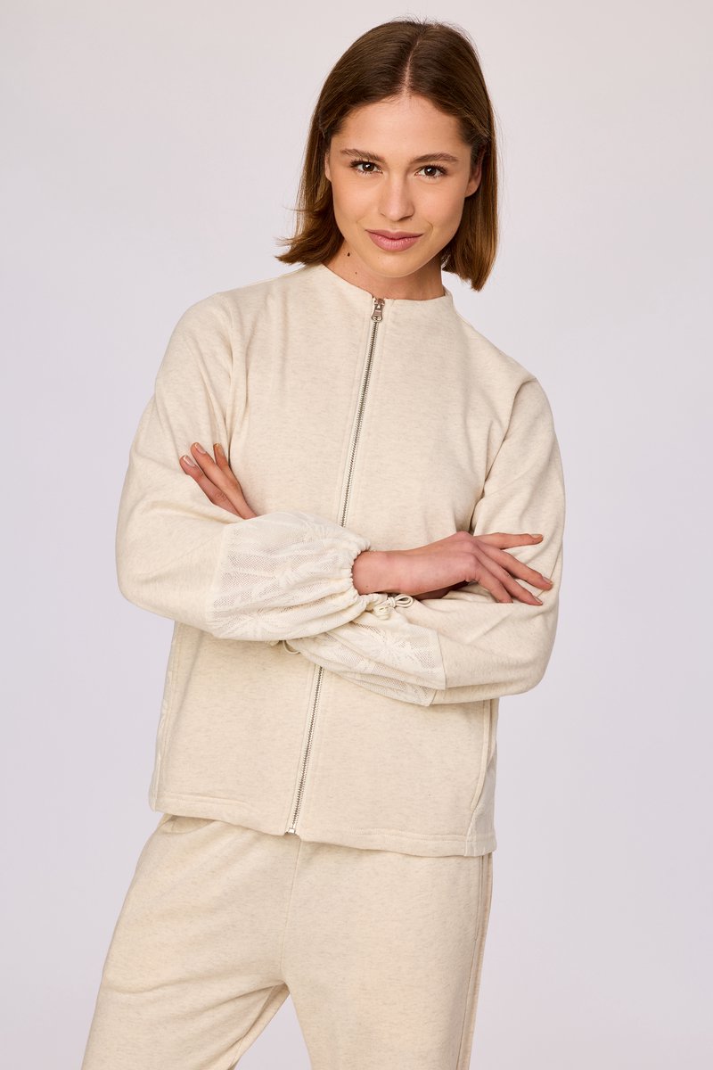 Woody Dames sweater en broek licht beige