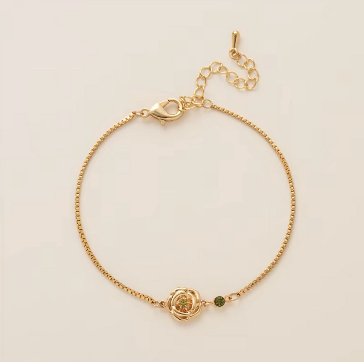 Maevi® Armband - Geboortebloem & Geboortesteen - Maand: Augustus - Kleur: Goud - Hoge Kwaliteit - Luxe Armband - Kraamcadeau / Geboorte Cadeau / Verjaardag Cadeau - RVS / Roestvrijstaal - Verkleurt Niet - Armband / Bracelet - Incl. Kado Verpakking