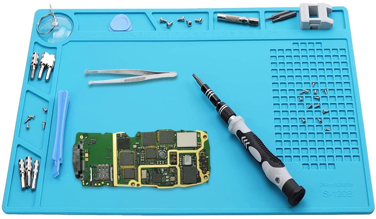 MTTProducts - Soldering Mat - Anti-Static Solder Pad - 34 x 23 cm - Silicone Werkmat - Ideaal voor Elektronica Reparatie - Geschikt voor Mobiele Apparaten