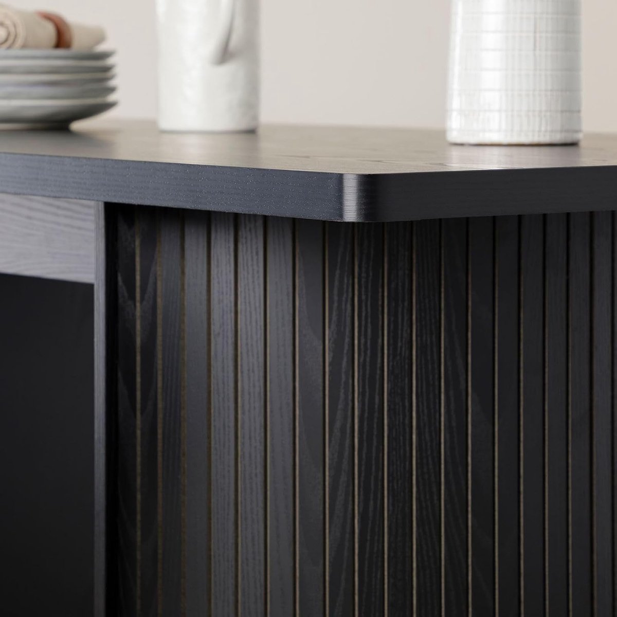 Eettafel 160 x 75 x 75 cm – Moderne Rechthoekige Keukentafel Zwart met Lamellen Designvoet – Grote Eetkamertafel voor 4-6 Personen – Stabiele MDF Tafel met Krasbestendig Oppervlak – Vermissen