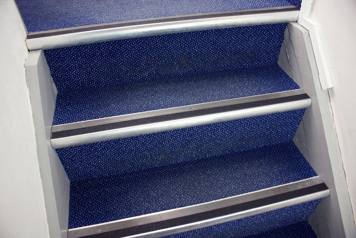Heskins Safety Grip - Antisliptape - Zwart - 40mm x 18.3m