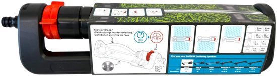 Verpakking Gardena Aqua S zwenksproeier met illustraties van werking en bereik.