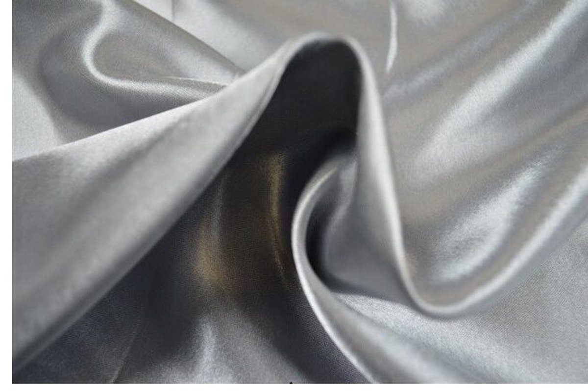 Robas beauty silk hoeslaken 140 x 200 cm.