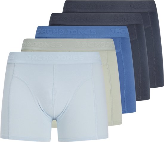 Vijf Jack & Jones boxershorts in verschillende blauw- en grijstinten.