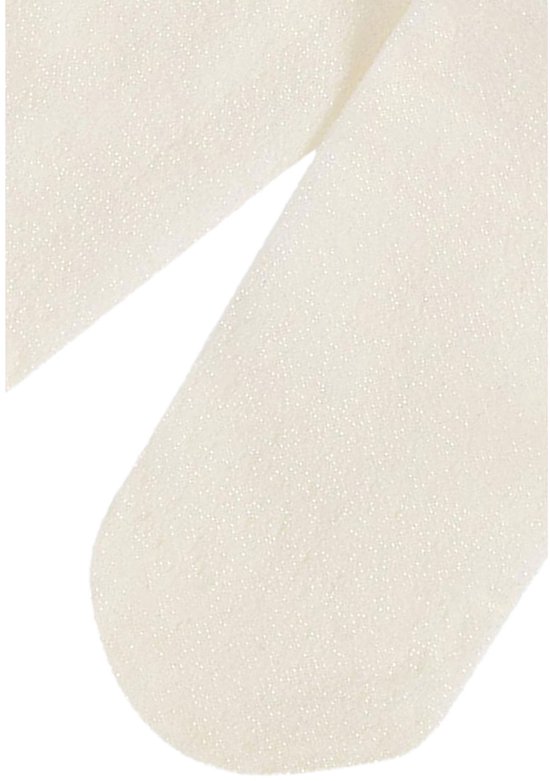 Detail van crèmekleurige maillots met zilveren glitters.
