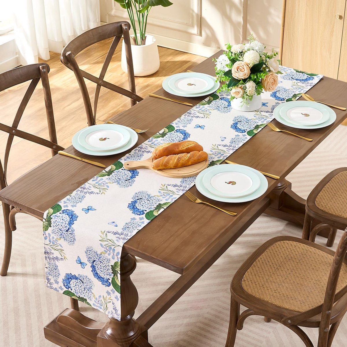 Tafel Runner - Lange Tafelkleed - Eettafel Decoratie - Bloemenprint Design - 40x140 cm - Paars