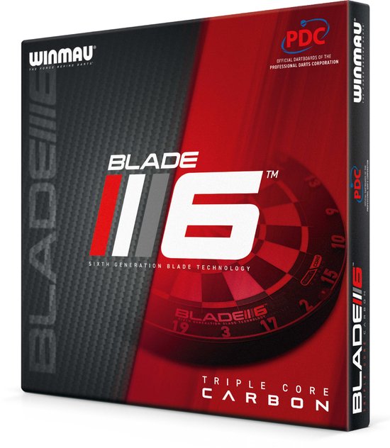 Doos met Winmau Blade 6 Triple Core dartbord, met rode en zwarte grafische elementen en PDC-logo.