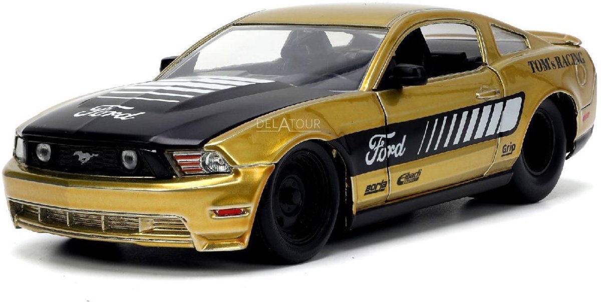 Ford Mustang GT 2010 Gold Jada