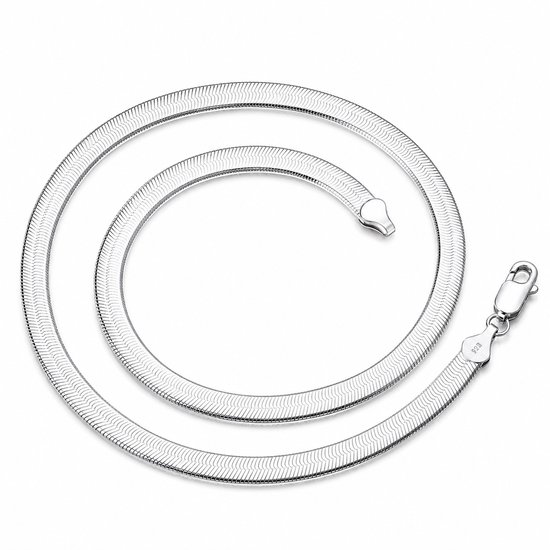Slangenhuidketting van zilver, 925 sterling zilver, opgerold.