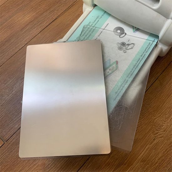 Metalen Adapterplaat - Snijmachine Shim - Papier Snijden - Verhoogt Snijvermogen - 6x8.5 Inch - Zilver — afbeelding 3
