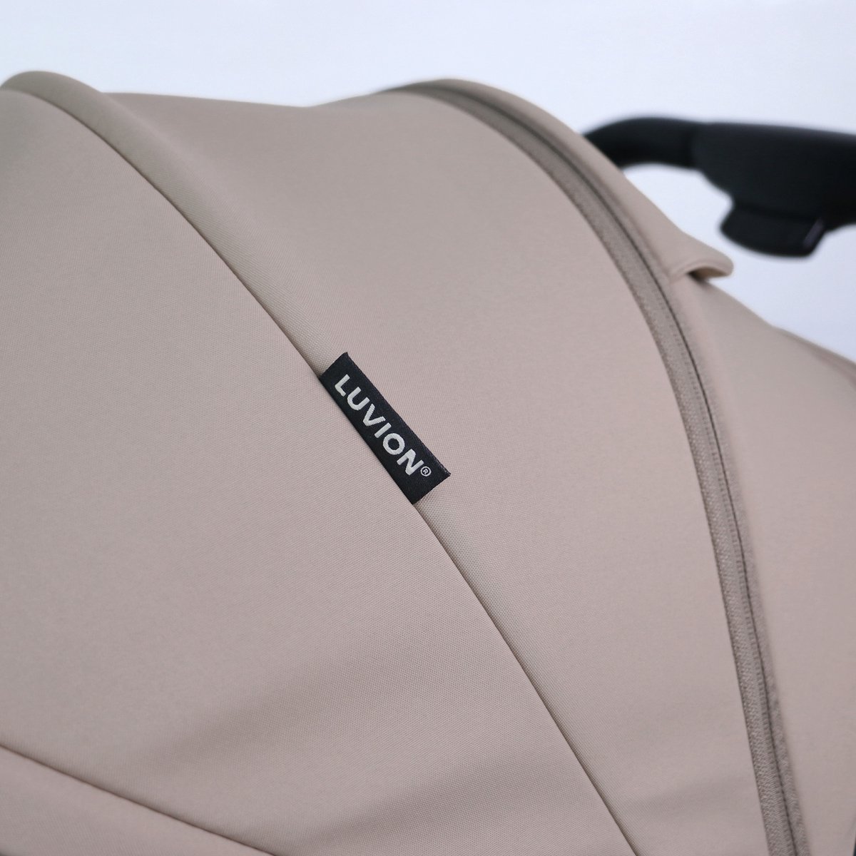 LUVION® Oslo Buggy - Plooibuggy lichtgewicht inklapbaar - Beige - Inclusief Travel Bag — cadeau in Cadeau-ideeën - foto 7