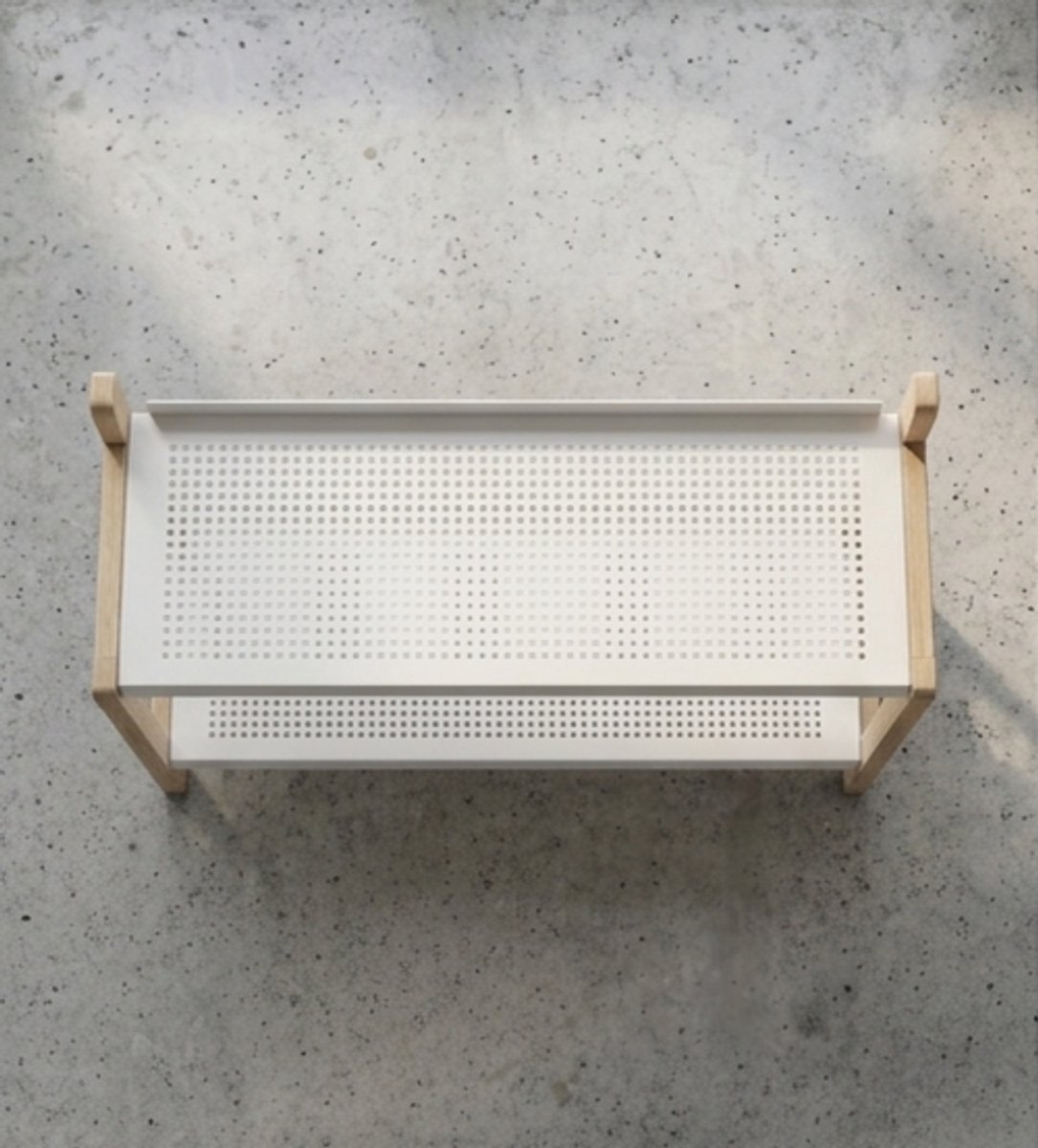 3-Laags Schoenenrek van Massief Essenhout & Metaal – Vrijstaand Multifunctioneel Schoenenrek en Opbergrek – Modern Industrieel Design Schoenenkast voor Hal, Entree & Woonkamer – 77,6x80x35,5 cm - Ganeey