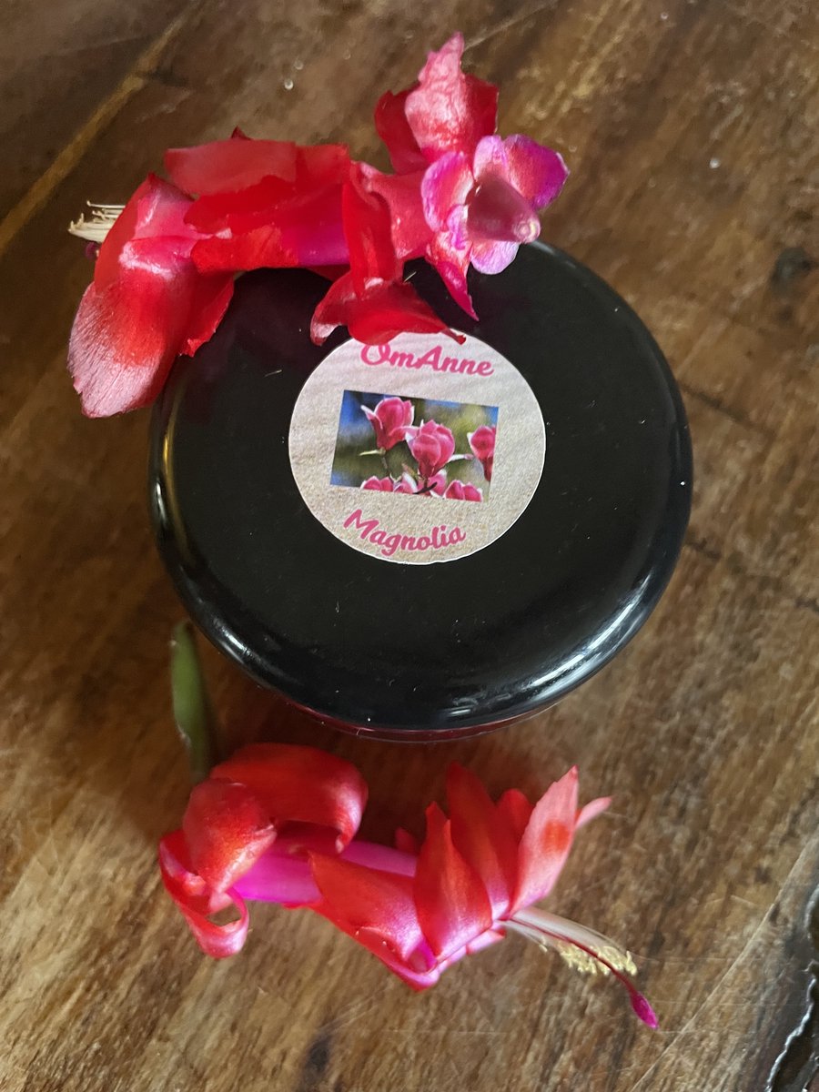 Verzorgingsmixpakket 5 producten Puur Natuur!! van OmAnne Prijs inclusief verzending!! Doucheschuim, bodyscrub, gezichtsscrub, talkpoeder en deodorantspray