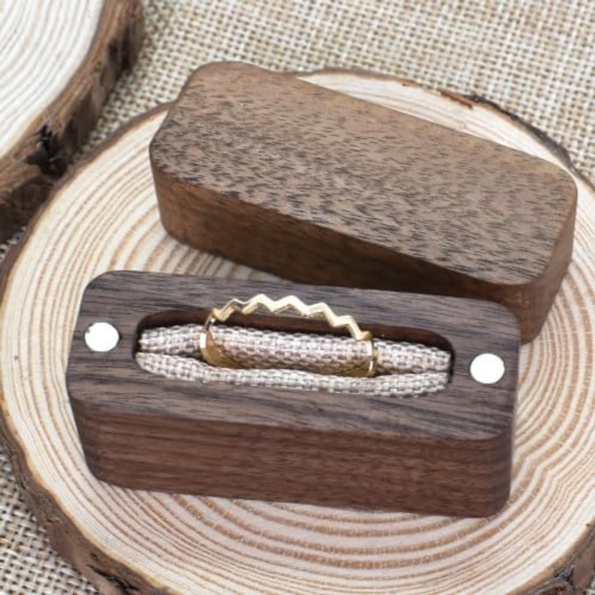 Houten Ringdoos - Zachte Fluwelen Binnenkant - Sieraden Organizer - Oorringen - Huwelijksvoorstel - Verloving - Bruiloft Ceremonie - Verjaardag Cadeau