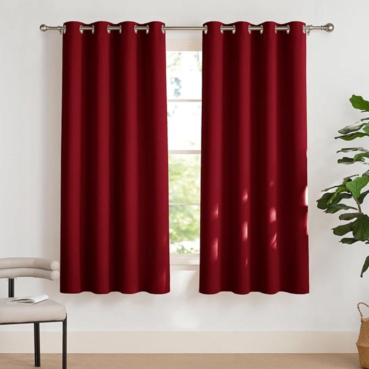 Verte Gordijnen Kant en Klaar met Haakjes - Zonwerende Gordijnen met Oogjes - Korte - Warmtewerende Decoratieve Gordijnen voor de Keuken en Eetkamer - 140 cm Breed x 160 cm Hoog - 2 Panelen - Rood