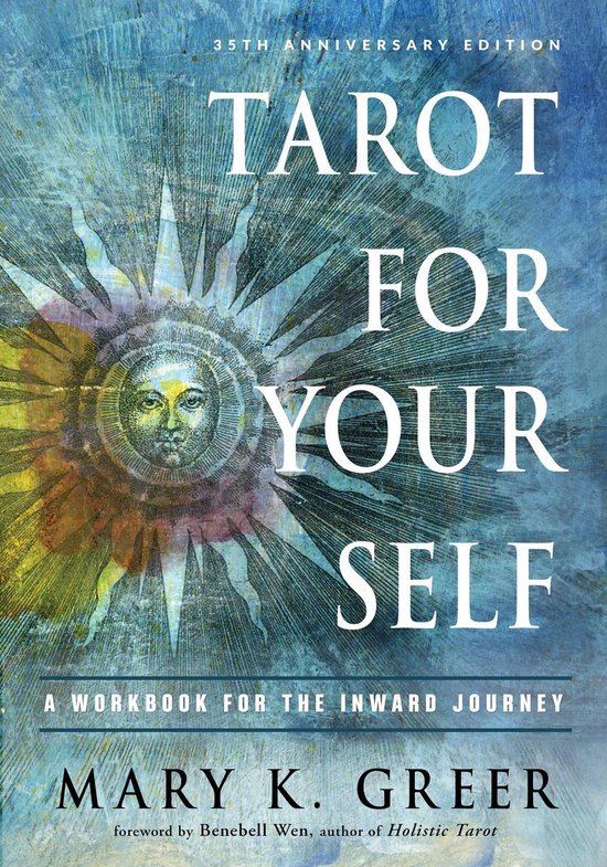 Boek "Tarot for Your Self" met 35th Anniversary Edition. De kaft heeft een zon met een gezicht en de tekst "Tarot for Your Self".