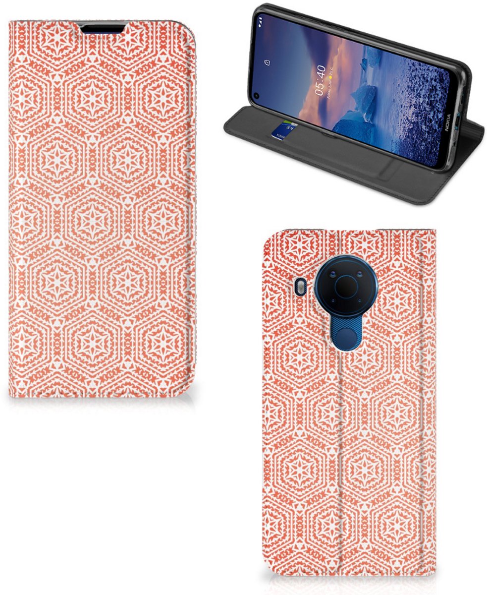 Nokia 5.4 Hoesje met Magneet Pattern Orange