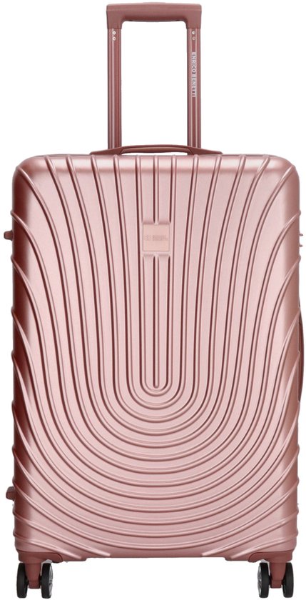 Roze koffer met gebogen lijnenpatroon, uittrekbaar handvat en wielen.