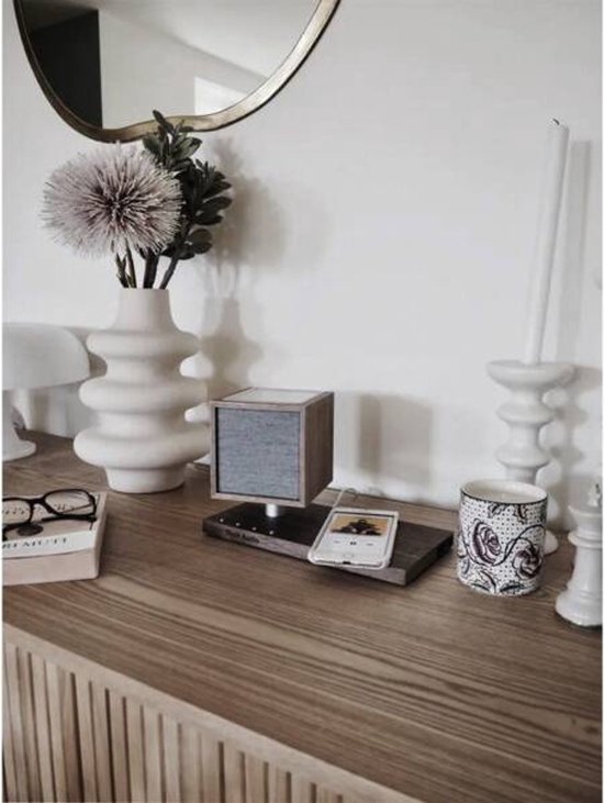 Tivoli Audio - Revive - Bluetooth speaker - draadloze Qi-oplader - Walnoot/Grijs van Tivoli Audio — afbeelding 3