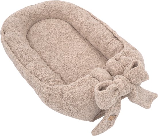 Soosie Teddy Bow Babynestje – Zacht Teddy Babynest met Uitneembaar Matras en Decoratieve Strik – Beige
