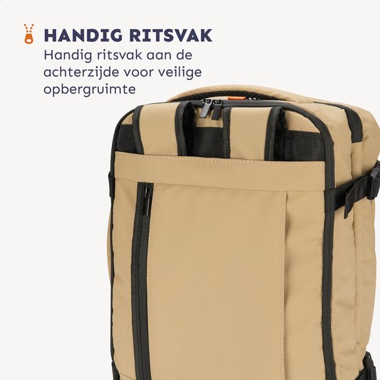 Zandkleurige rugzak met een ritsvak aan de achterkant, oranje ritsdetails.