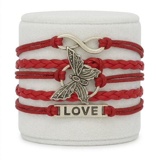 Bracelet tressé rouge avec papillon, symbole infini et breloque 'Love'.