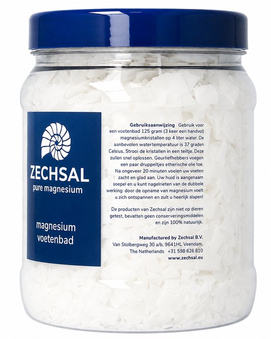 Glazen pot met witte magnesiumvlokken en een blauw label met de tekst "ZECHSAL pure magnesium magnesium voetenbad".