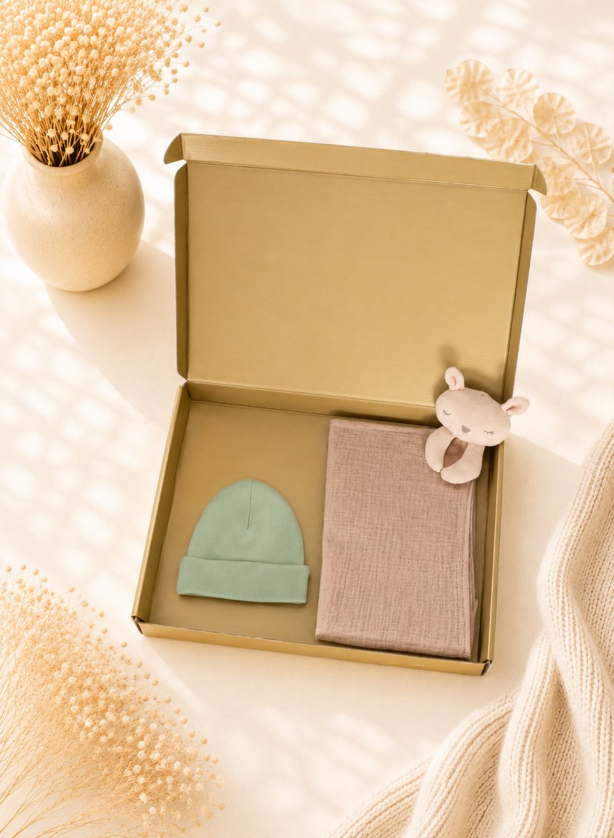 Baby Cadeauset groen – Knuffeldoek & Babymutsje in Luxe Gouden Geschenkdoos – 100% katoen – Kraamcadeau Babyshower – Kraamcadeau Jongen / Meisje