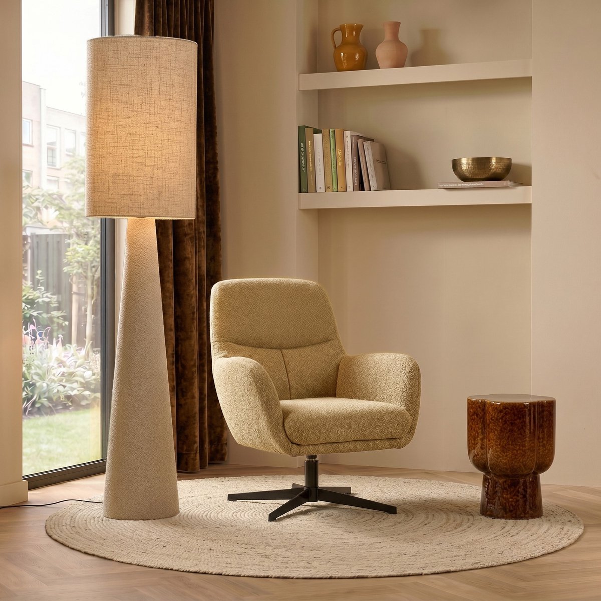 Draaifauteuil Laag Coco - Mosterd Stoffen Fauteuil - Draaibaar