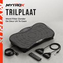 Zwarte Mytrox trilplaat met kabels, afstandsbediening en weerstandsbanden.
