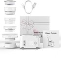 Flessenwarmer met meerdere adapters voor verschillende merken, USB-kabel, geschenkverpakking en gebruikershandleiding.