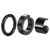 Set van drie zwarte, minimalistische oorbellen: een gladde oorring, een open oorring en een ear cuff.
