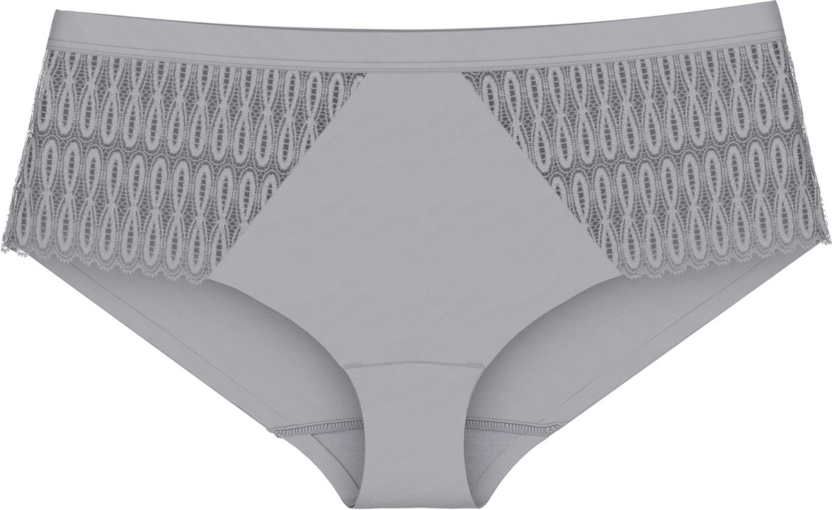 Triumph Maxislip Red Label Aura Spotlight