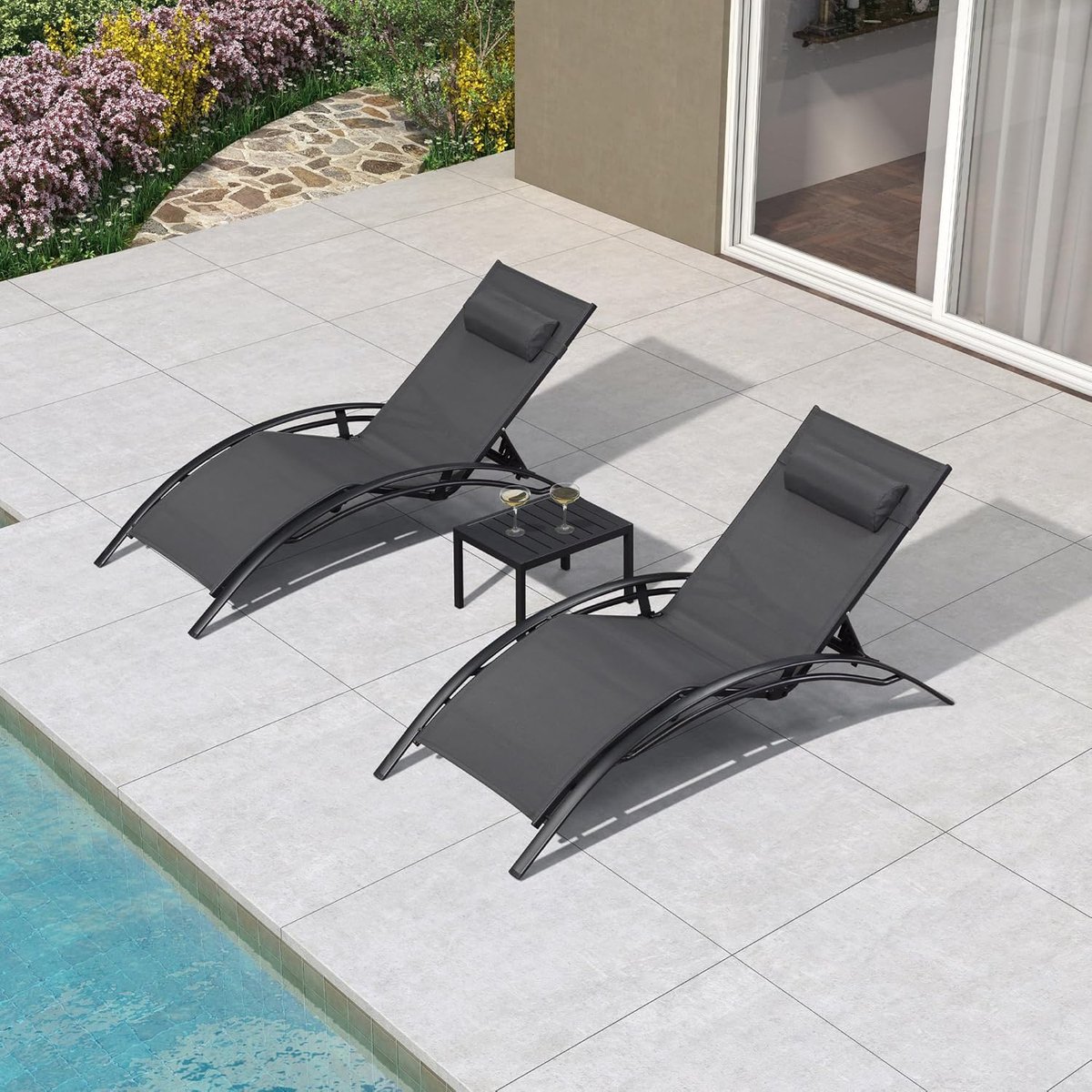 Purple Leaf Extra Grote Tweepersoons Aluminium Tuinligstoel Met Kussen – Wind- en Weerbestendig – Draagvermogen 150 kg – Met Zijtafel – Grijs